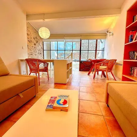 Appartement Avec Terrasse Tropezienne, Aups Exterior photo